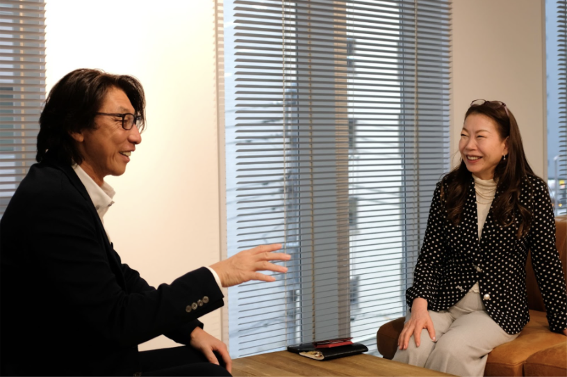 DEA吉田直人と経済界佐藤有美氏